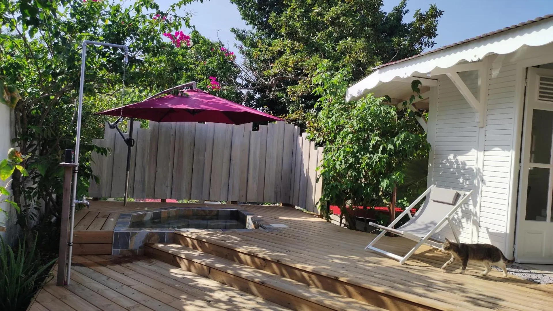 Les Coulirooms - Suite Avec Jacuzzi Et Grande Terrasse Sainte-Anne  Apartament