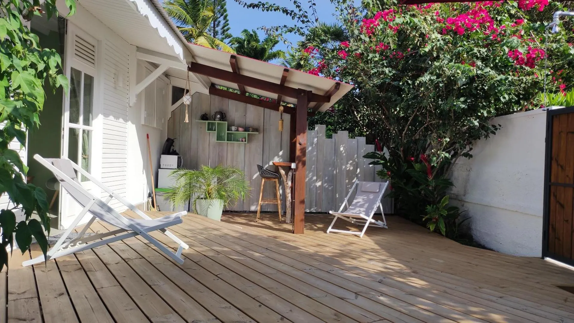 Les Coulirooms - Suite Avec Jacuzzi Et Grande Terrasse Sainte-Anne  Appartement Sainte-Anne (Grande-Terre)